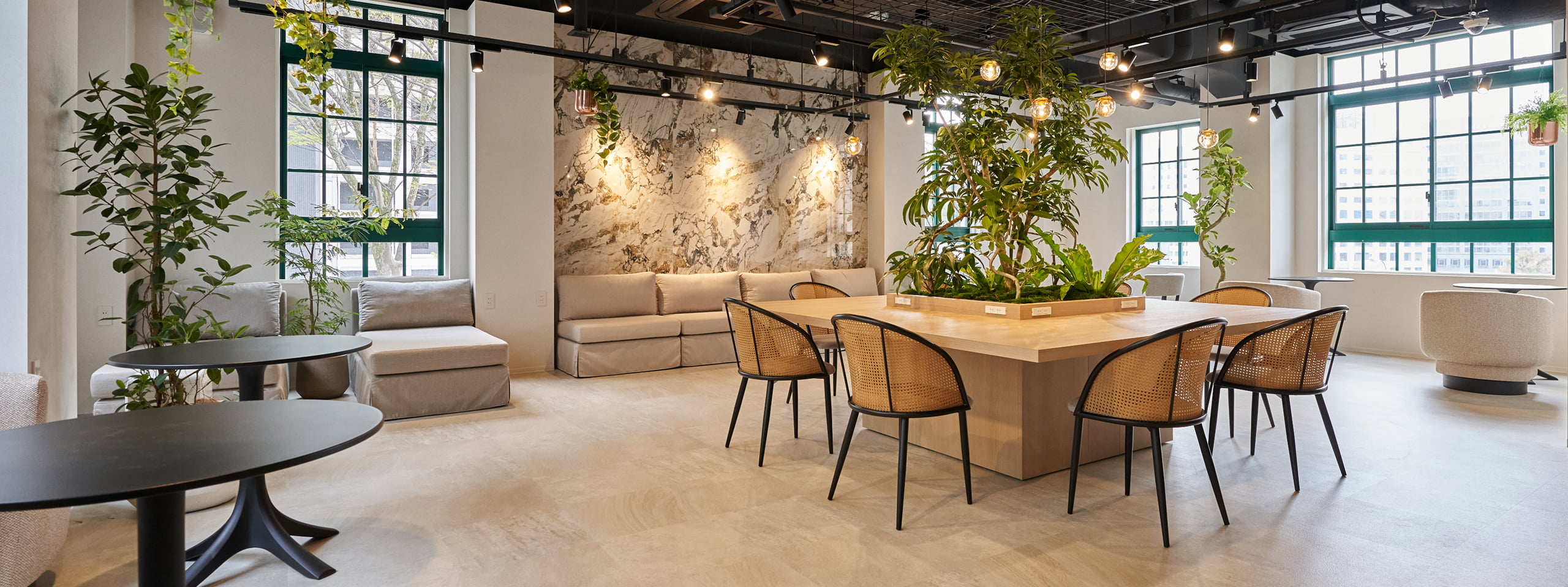 コワーキングスペース コワーキングスペース